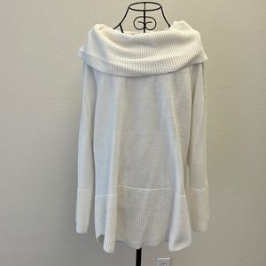 CALVIN KLEIN WHITE COWL NECK SWEATER